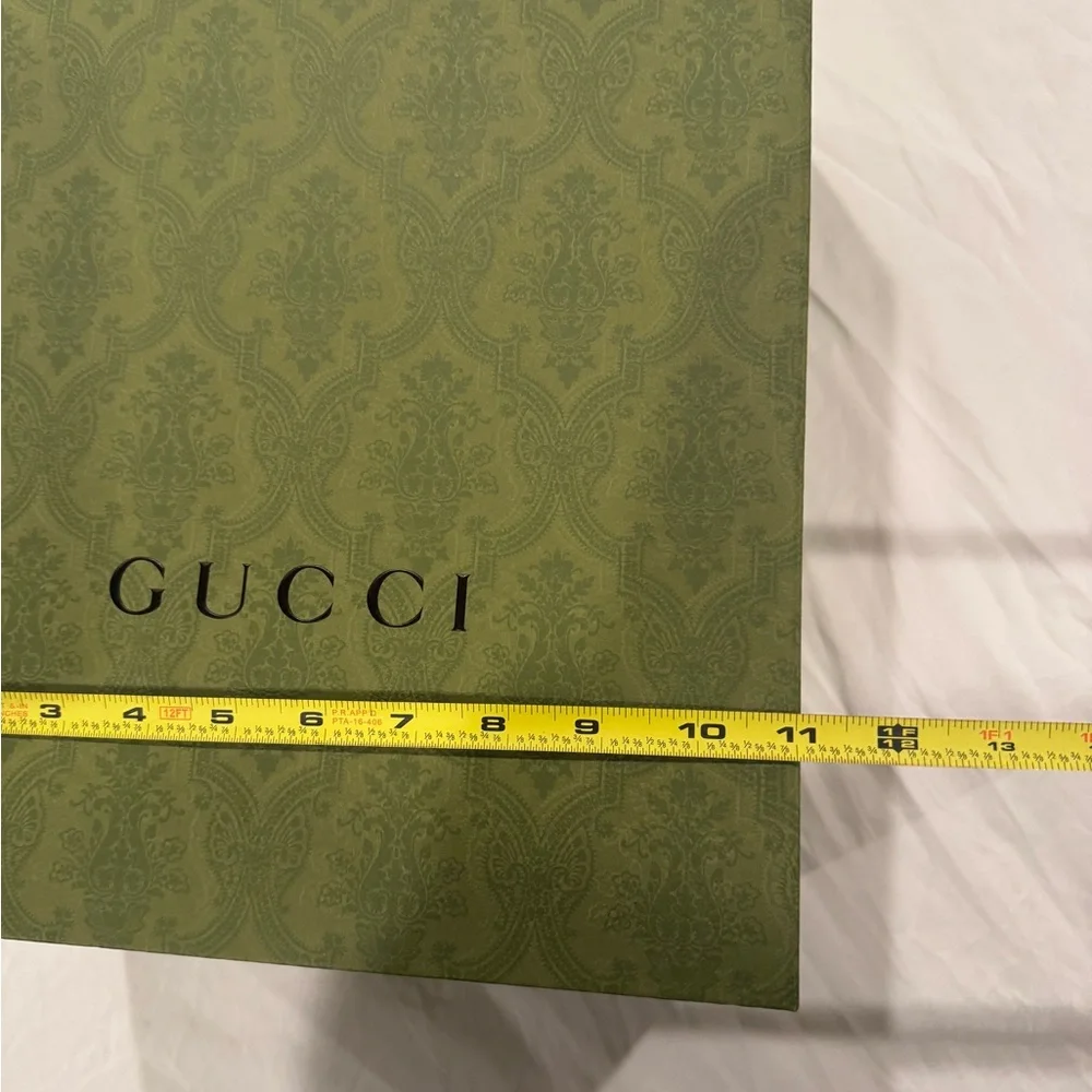 Gucci Gift Box - Picture 12 of 13